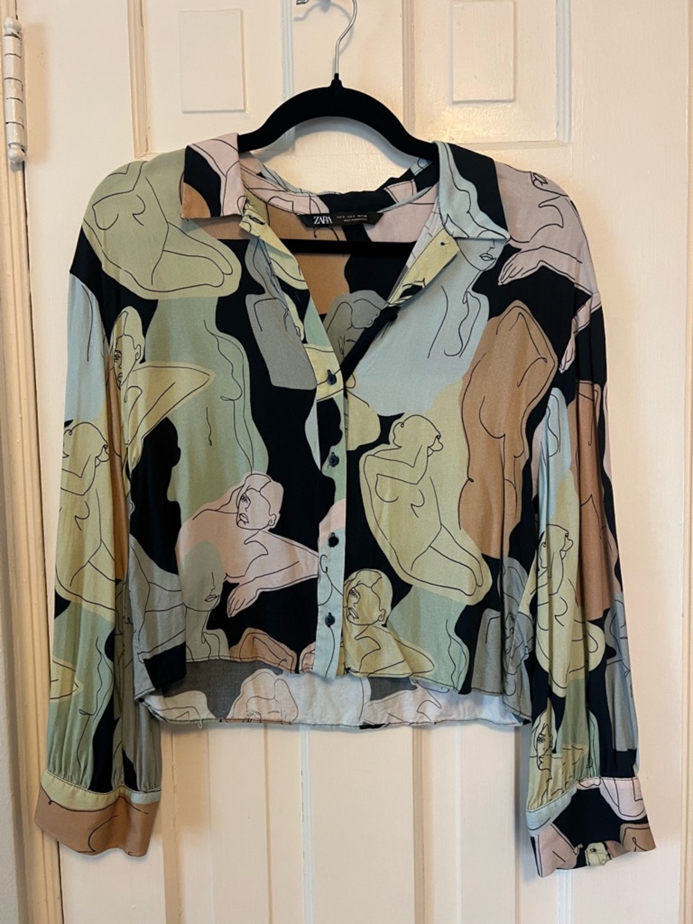 ZARA Multicolor Abstract Figure Button-Down Shirt featuring Black, Sage & Tan
